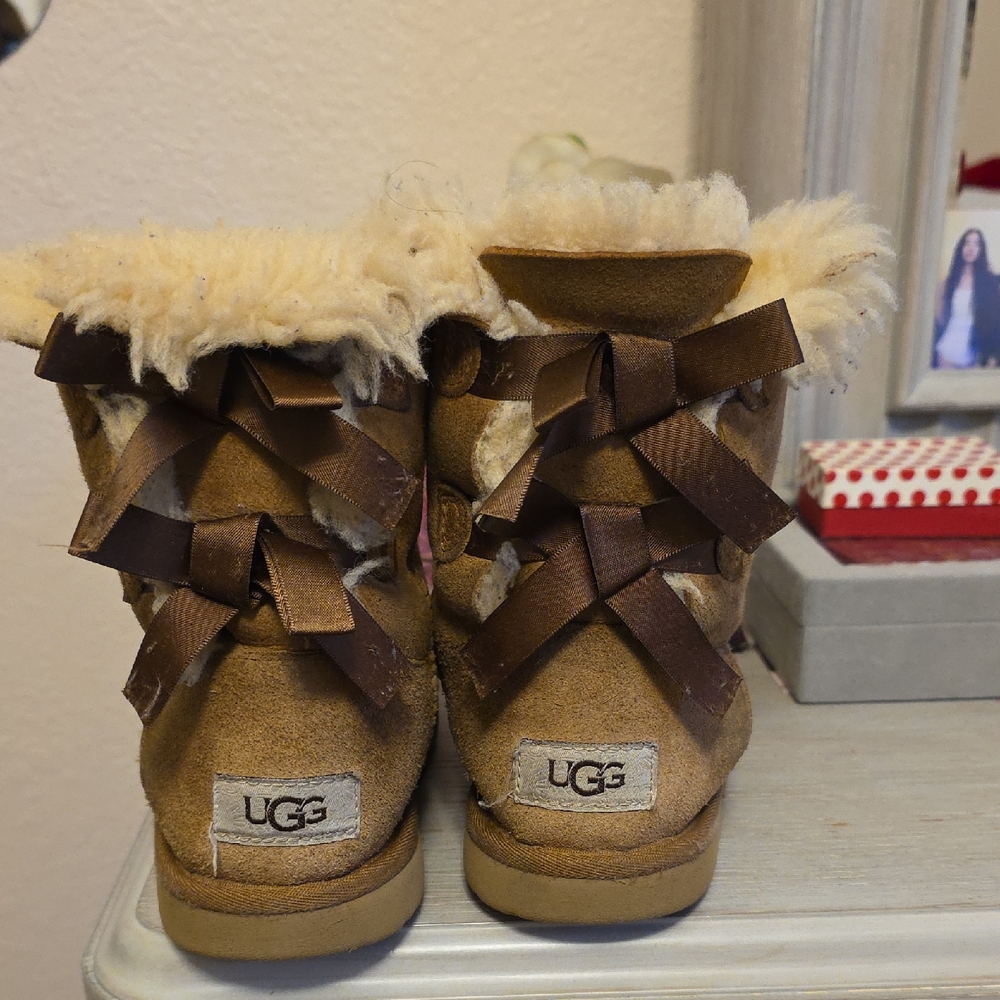 UGG Kids Boots with Chocolate Bows